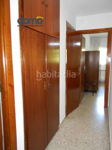 Foto 912b3a40-a8fd-43b6-b093-3cb1e9b47382. Rent flat in calle curro cúchares 13 in La Cruz Granada