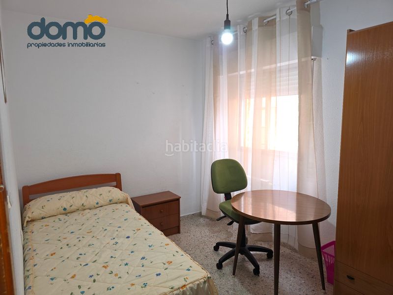 Foto cfa21a5a-90ba-41db-8f33-7342453780a6. Rent flat in calle curro cúchares 13 in La Cruz Granada