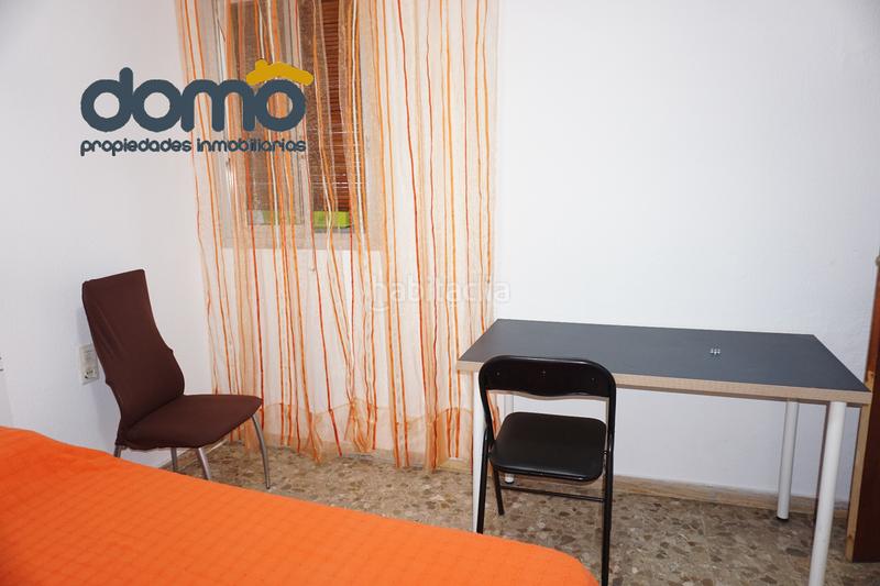 Foto 978e63d0-ff6a-4bbe-a968-06bc5fe12413. Alquiler piso en carretera de níjar 26 piso para estudiantes curso escolar junto bola azul-carretera de ronda en Almería