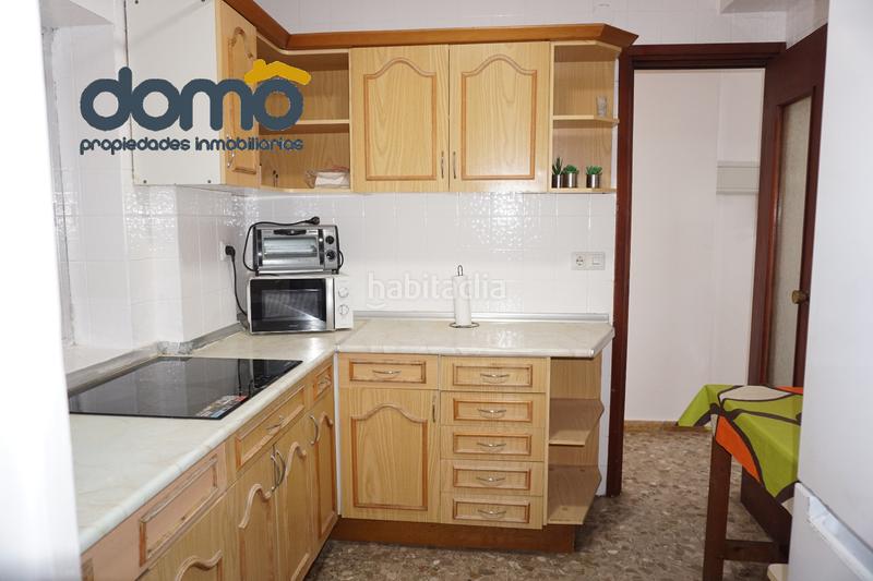 Foto edad5e23-67ce-4056-84bf-3d8767c6a7d1. Alquiler piso en carretera de níjar 26 piso para estudiantes curso escolar junto bola azul-carretera de ronda en Almería