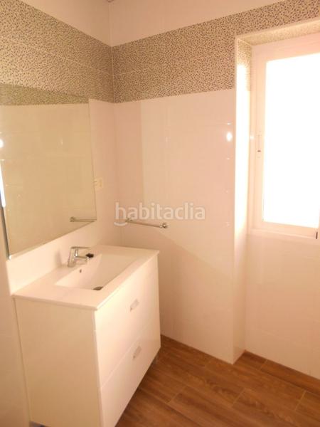 Foto e1a8ffca-9aa4-45f5-9880-406e18771927. Alquiler piso  reformado y a estrenar en plaza einstein en Granada