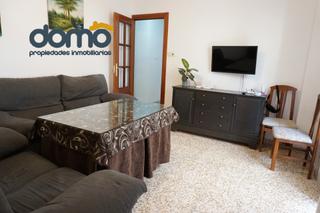 Miete Etagenwohnung  Calle sócrates. Piso junto a ciencias