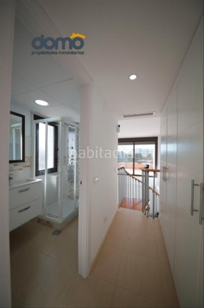 Foto 067466f4-bb37-484b-bab6-cfbe7b43b602. Miete zweistöckige wohnung in El Toyo Almería