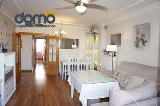 Pis  Calle espaa. Piso de 3 dormitorios y 2 baos en cjar