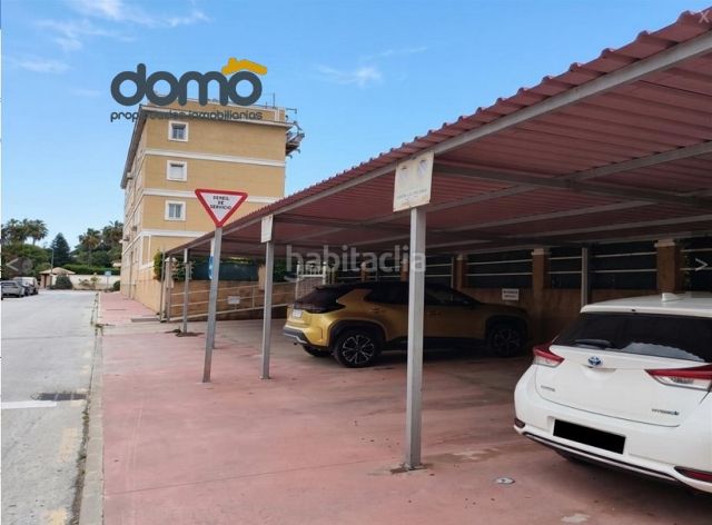 Foto c987f6e0-1752-4a23-bef9-6d5e3adea27c. Pis amb piscina a Guadalmar Málaga