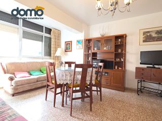 Pis a Avenida de cabo de gata 136. Tu hogar junto al mar: gran piso todo exterior en la mejor zona