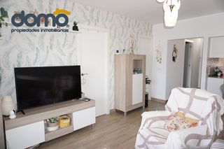 Pis a Camino del encaje 65. Impecable piso de diseño con terraza y piscina a 800 m del mar e