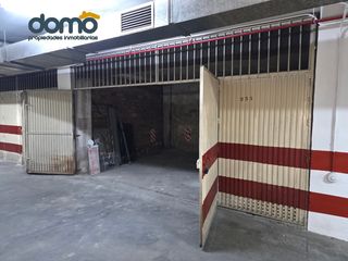 Aparcament cotxe a Avenida de Cadiz 44