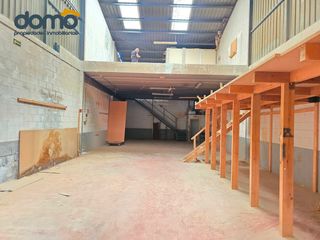 Bâtiment à usage industriel  Calle padul 2. Nave industrial de 264 m² en polígono juncaril: espacio diáfano,