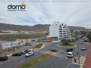 Casa in Avenida de carlos iii 170. Oportunidad única de inversión en aguadulce sur: edificio de 300