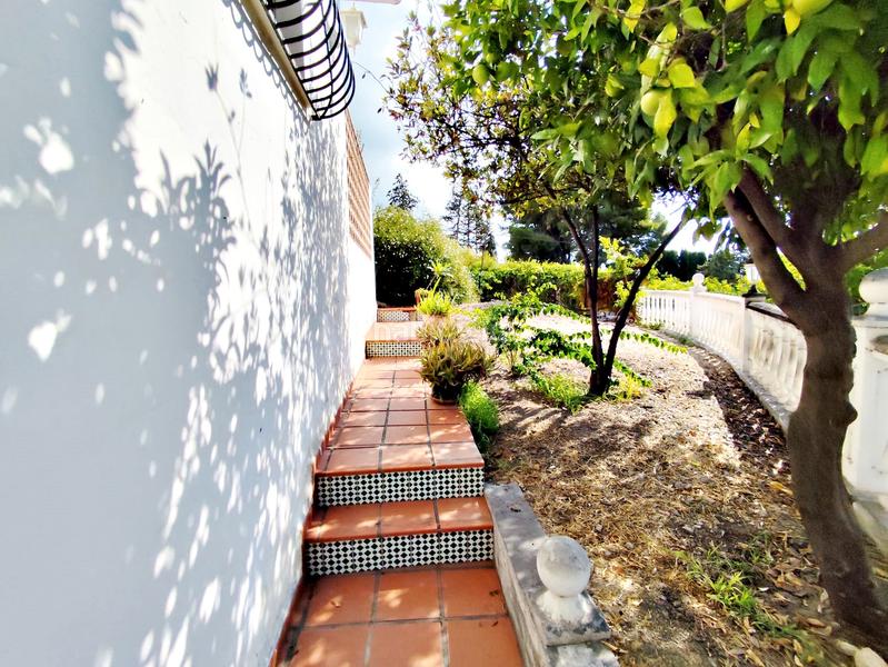 Foto 8d45b871-5cec-40af-8338-83d7988dc41a. Chalet mit kamin parking in Chaparil - Torrecilla - Punta Lara Nerja