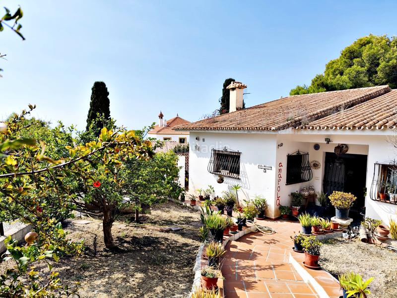 Foto 4f728001-63a7-43b1-8098-c6c0aa0191bb. Chalet con camino parcheggio in Chaparil - Torrecilla - Punta Lara Nerja