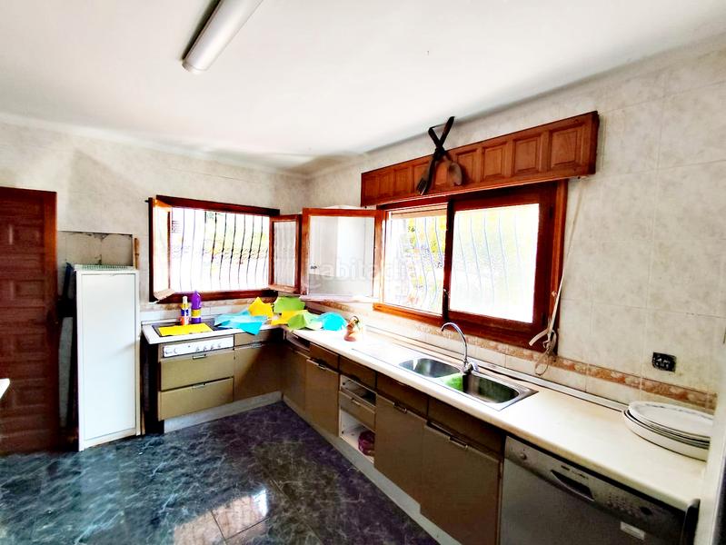 Foto fbf44fa1-6707-486f-8a62-0ced25a3181c. Chalet con camino parcheggio in Chaparil - Torrecilla - Punta Lara Nerja