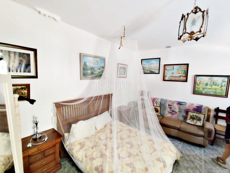 Foto 5b4d56e2-e5a8-4734-8496-4a17cce0d46a. Xalet amb xemeneia aparcament a Chaparil - Torrecilla - Punta Lara Nerja