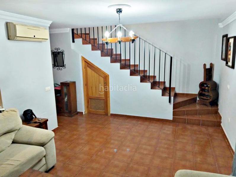 Foto 1e880239-0a2a-492a-ba45-1d1a9997e680. Casa a schiera con camino parcheggio piscina in Cártama