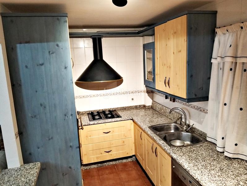 Foto 9a051c10-77fb-43cc-a9ad-914ab1b255ef. Casa a schiera con camino parcheggio piscina in Cártama