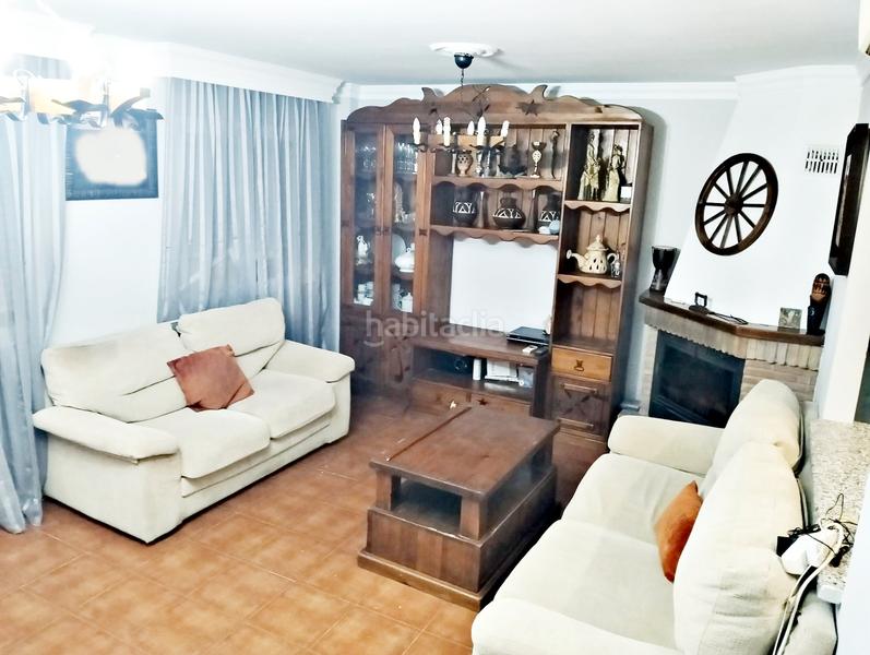 Foto eccfba34-bbc6-4a65-8136-9f44905dd391. Casa a schiera con camino parcheggio piscina in Cártama