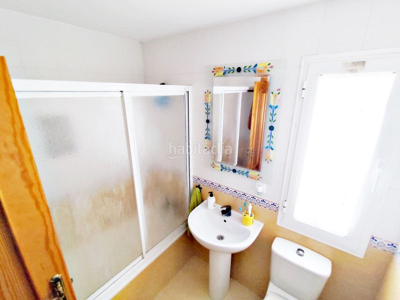 Foto 10dd2a6b-781d-4256-aee9-2311a4a8212e. Casa aparellada amb xemeneia calefacció aparcament piscina a Cártama