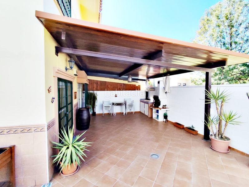 Foto 1d23c06f-e9a9-45cf-b375-86e90f415d2f. Casa aparellada amb xemeneia calefacció aparcament piscina a Cártama