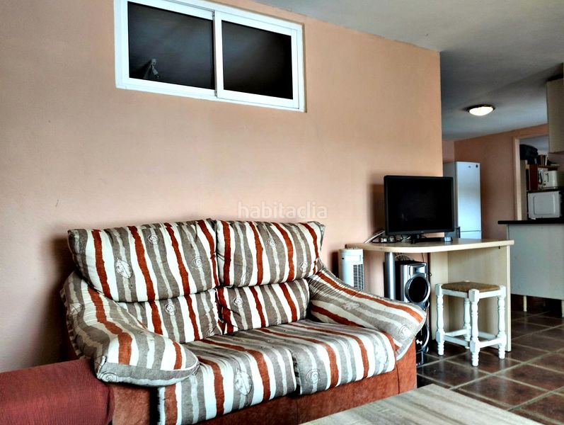 Foto 0f16a013-5405-413c-a9f0-616b13828be6. Masia amb xemeneia calefacció aparcament piscina a Cártama