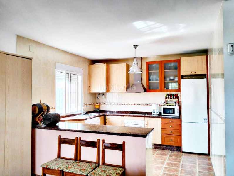 Foto 61327592-312c-4bfc-8726-ba5590fa3ac5. Masia amb xemeneia calefacció aparcament piscina a Cártama