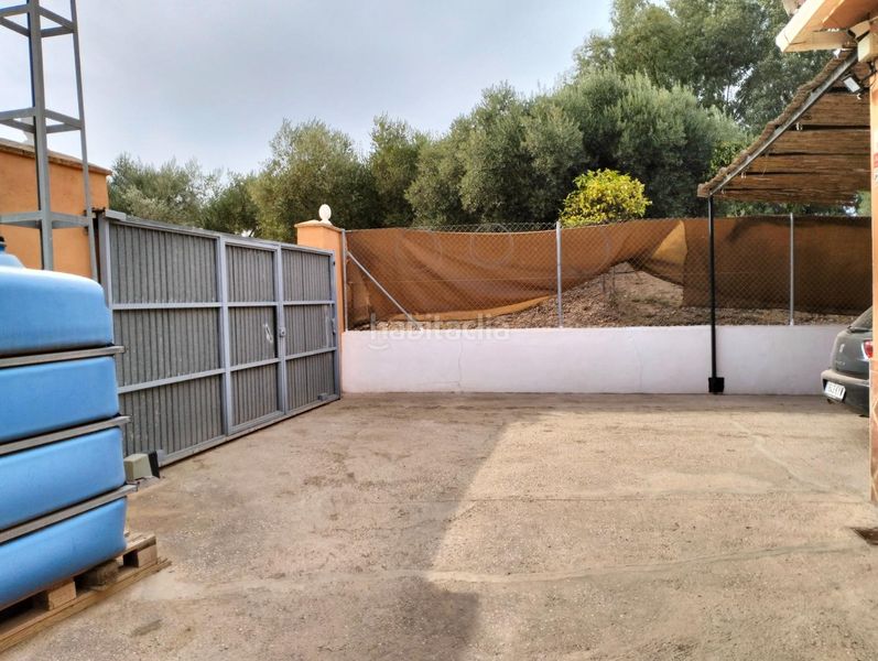 Foto ca977569-01f9-409d-8a70-dad098764869. Masia amb xemeneia calefacció aparcament piscina a Cártama