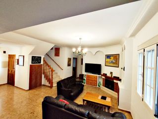 Chalet in Estación de Cártama. Encantador chalet adosado en zona tranquila de cártama