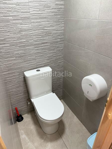 Foto cfff0c3b-b214-48ef-be12-2254f1ac1b2a. Trapasso locale commerciale in La Verneda - La Pau Barcelona