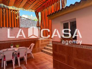 Casa adossada a Cerros de Montequinto. Magnífico adosado reformado en zona montequinto  listo para entr
