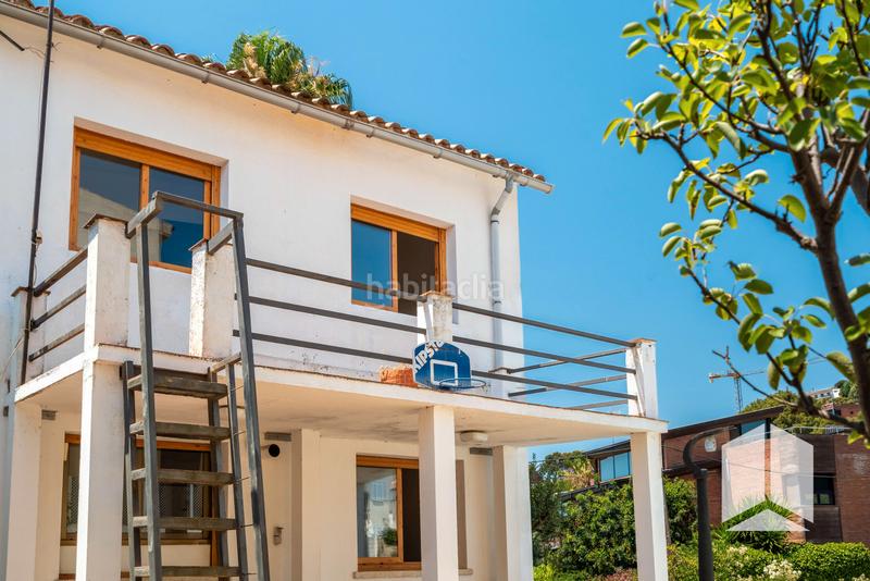 Foto acbcbe29-a40f-4ff7-9405-24b466a007c6. Casa oportunidad unica. casa unifamiliar con piscina en parcela de 275 m2!!! en Viladecans