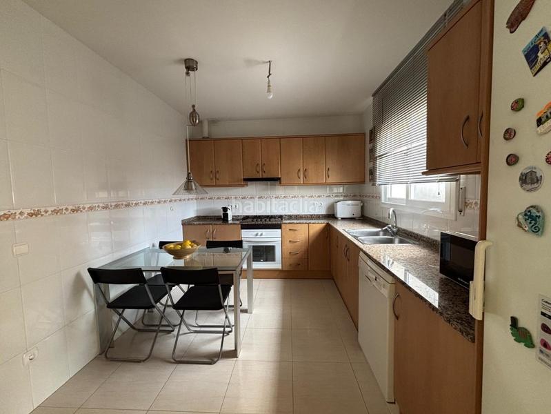 Foto 2ce3b15f-aa54-4f72-8768-094d62879b2a. Casa amb calefacció aparcament a Torrelavit