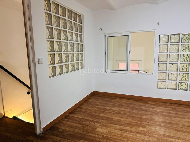 Foto 303043a7-908d-4ae8-a264-173dbb4367fc. Piso  en venta en calle de còrsega en El Camp de l´Arpa del Clot Barcelona