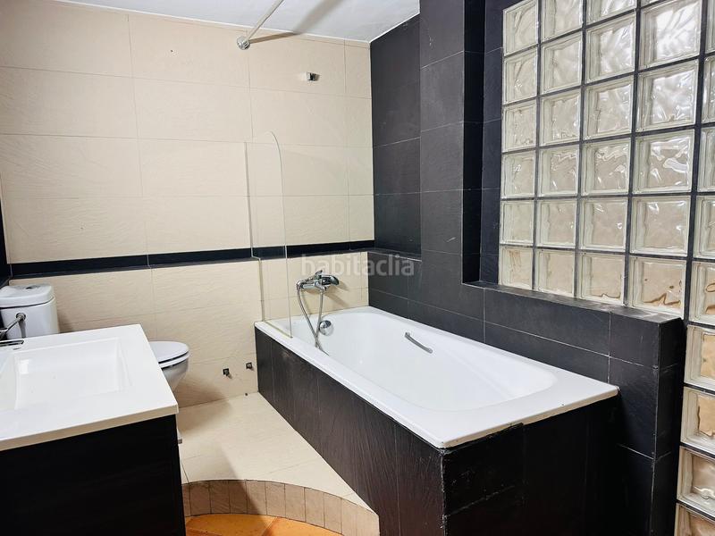 Foto 5ca26d53-c944-478d-b60b-25399e7964f7. Piso  en venta en calle de còrsega en El Camp de l´Arpa del Clot Barcelona
