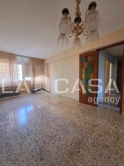 Pis  Carrer del concili de trento. Oportunidad en sant marti de provençals.  piso totalmente exteri