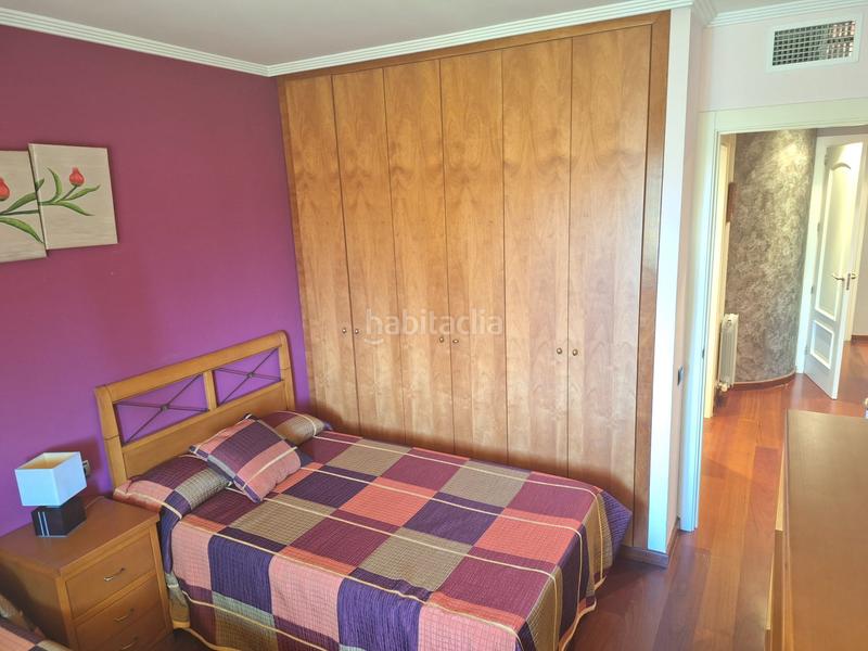 Foto 34128621-8fc1-4015-b852-90574332b1a9. Duplex with heating parking in Centre Santa Coloma de Gramenet