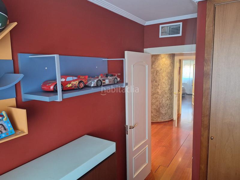 Foto 60fe9866-1cb3-4b2d-b5bd-c6ab0030e69f. Duplex with heating parking in Centre Santa Coloma de Gramenet