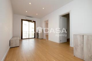 Pis  Carrer del baró d'esponellà. Vivienda reformada lista para entrar a vivir junto a virrei amat