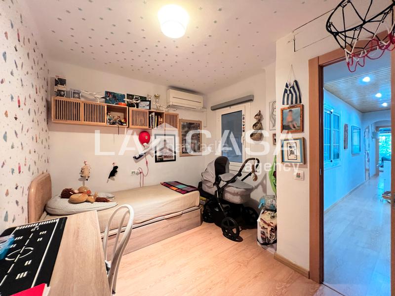 Foto 8dbe7d8a-5a98-48ab-8978-f7c0e97a4401. Etagenwohnung in La Salut Badalona