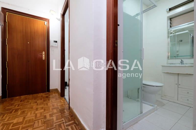 Foto 0b172af0-7ed6-4643-b2cd-d4ec834e4254. Appartement dans Turó de la Peira Barcelona