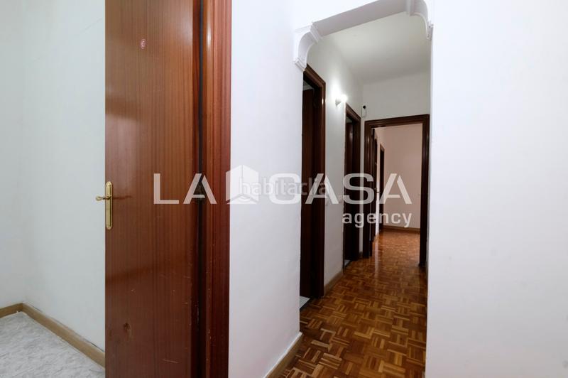 Foto 48fdb8d7-9464-4c05-9e54-017e1c18b82a. Appartement dans Turó de la Peira Barcelona