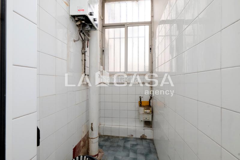 Foto b7c56f23-1d2b-43f8-a95a-0fdd1379d050. Etagenwohnung in Turó de la Peira Barcelona