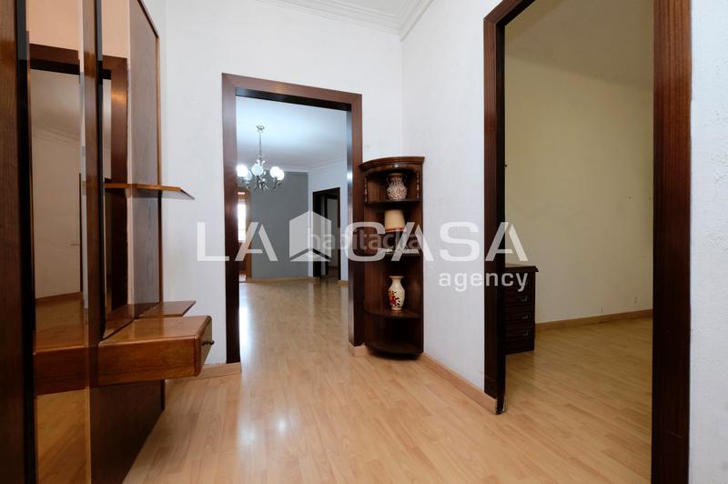 Foto 47539edc-f247-4c7d-a560-59a704b64cdf. Appartamento in Vilapicina - Torre Llobeta Barcelona