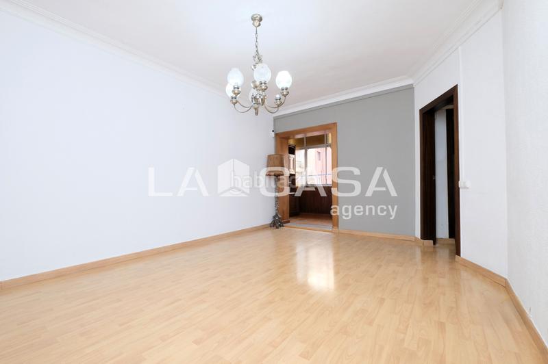 Foto 12ff21ef-a481-49b2-aafe-eff4900e728d. Flat in Vilapicina - Torre Llobeta Barcelona