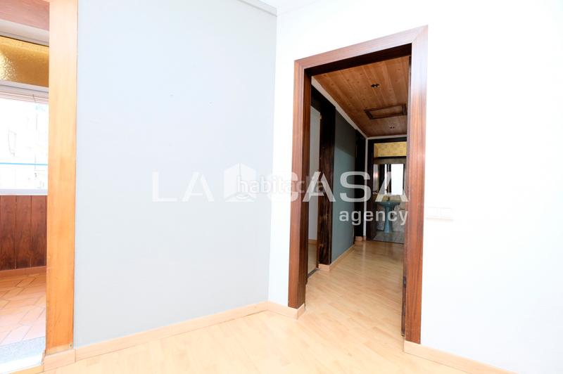 Foto 25bc3df1-0837-4e99-815b-37b1db43b3d9. Piso en Vilapicina - Torre Llobeta Barcelona