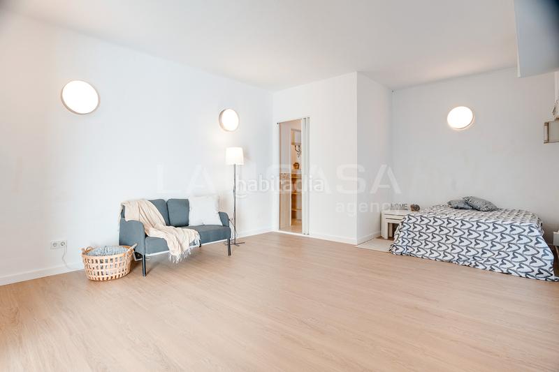 Foto f35195df-53eb-4796-8188-438514ad3533. Planta baixa a Pubilla Cases Hospitalet de Llobregat (L´)