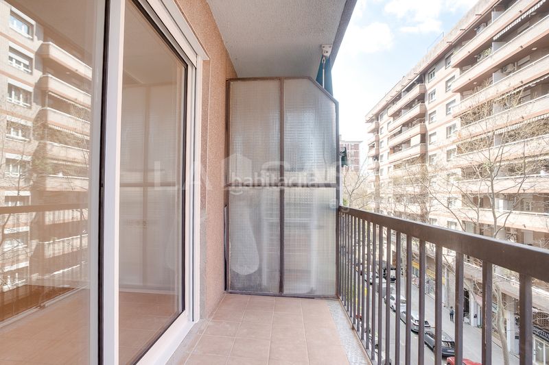 Foto 72660963-951f-4e5a-83c1-a0ed5397a4bb. Pis amb calefacció a Sant Martí de Provençals Barcelona