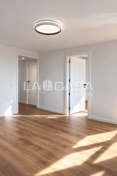 Foto 902e4b2e-c9ed-4964-a41a-1ced0677b716. Àtic amb calefacció a Besòs - Maresme Barcelona