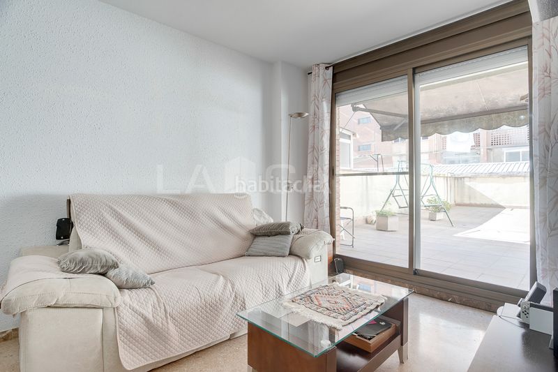 Foto 7a16960a-3439-41df-be96-1c6dff2b863d. Pis a Provençals del Poblenou Barcelona