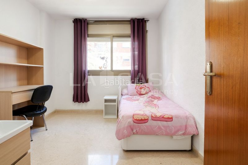 Foto abb7b860-dec1-414f-9073-39363eed6d1b. Pis a Provençals del Poblenou Barcelona