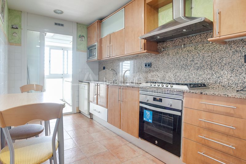 Foto 2be3f4f9-651a-41f3-bc5d-24d94c9b21d4. Pis amb calefacció a La Verneda - La Pau Barcelona